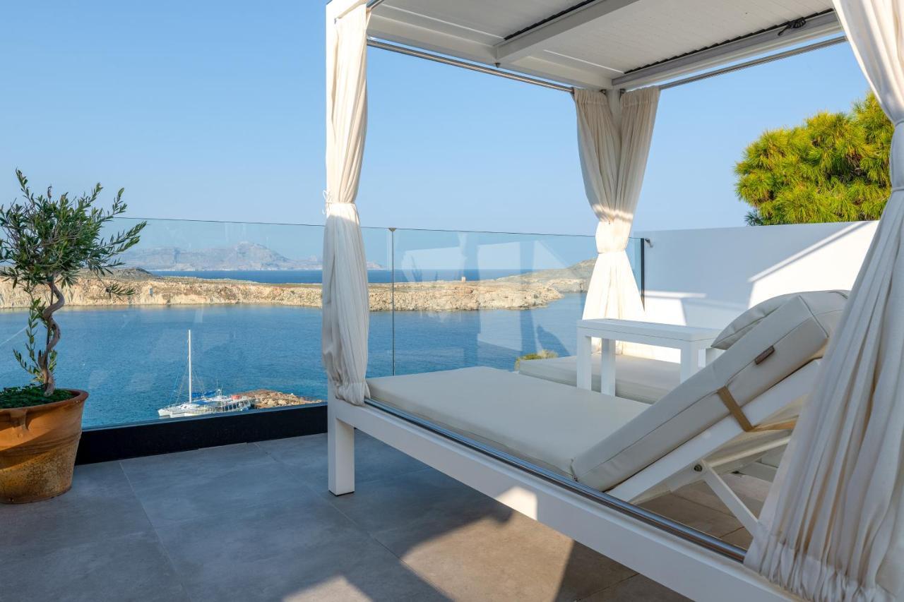 Shore Summer House With Jacuzzi And Sea View !!!