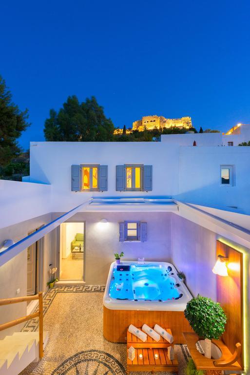 Shore Summer House With Jacuzzi And Sea View !!! *